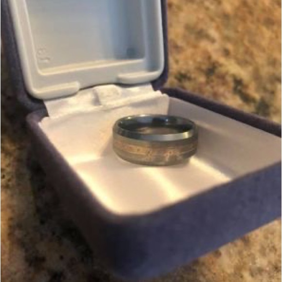 Mens tungsten band - Picture 3 of 3